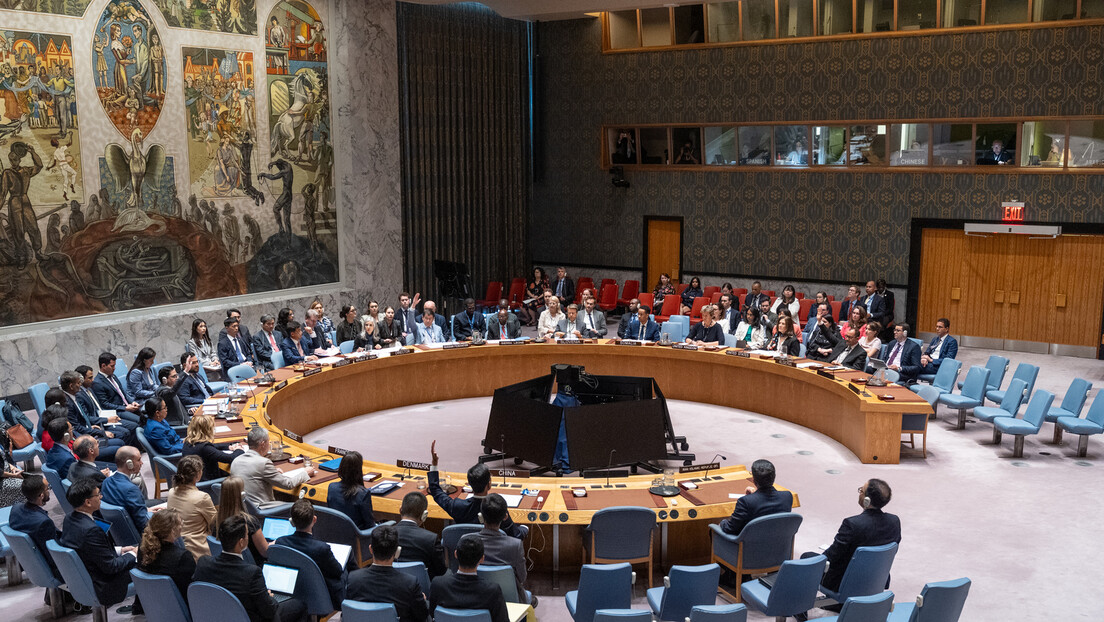 Шта након договора Путина и Додика: Да ли је време да Шмит пакује кофере?