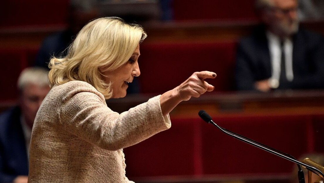 Le Pen: Pred Makronom dva puta – ostavka ili raspuštanje parlamenta