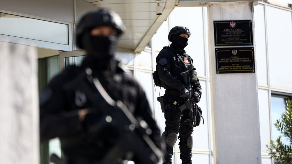 Хапшење бившег министра одбране тресе Црну Гору: Абазовић најавио суперфинале, ДПС ћерање до задњег