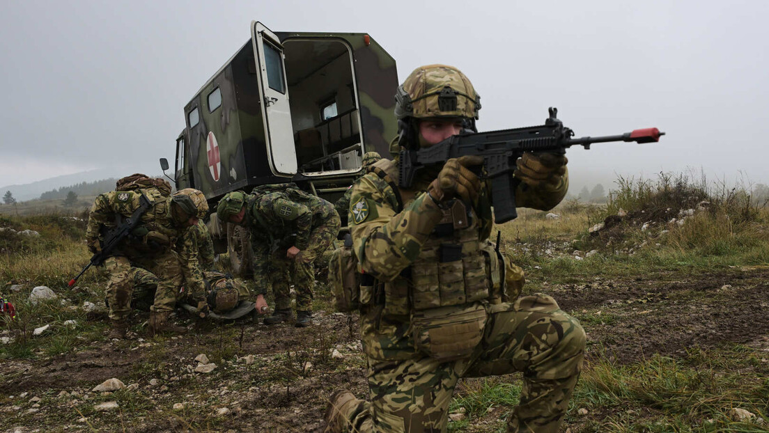 Војници Србије и Мађарске у заједничкој вежби "Комшије 25" (ФОТО)