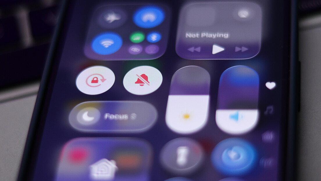 Телефони чувају податке корисника и након враћања на фабричка подешавања, упозорио руски стручњак