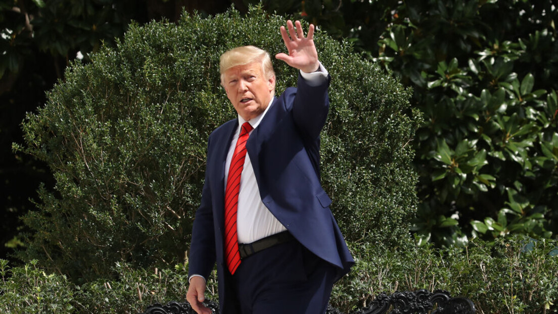 Tramp bi ponovo da zarati sa Kinom: Preti novim carinama