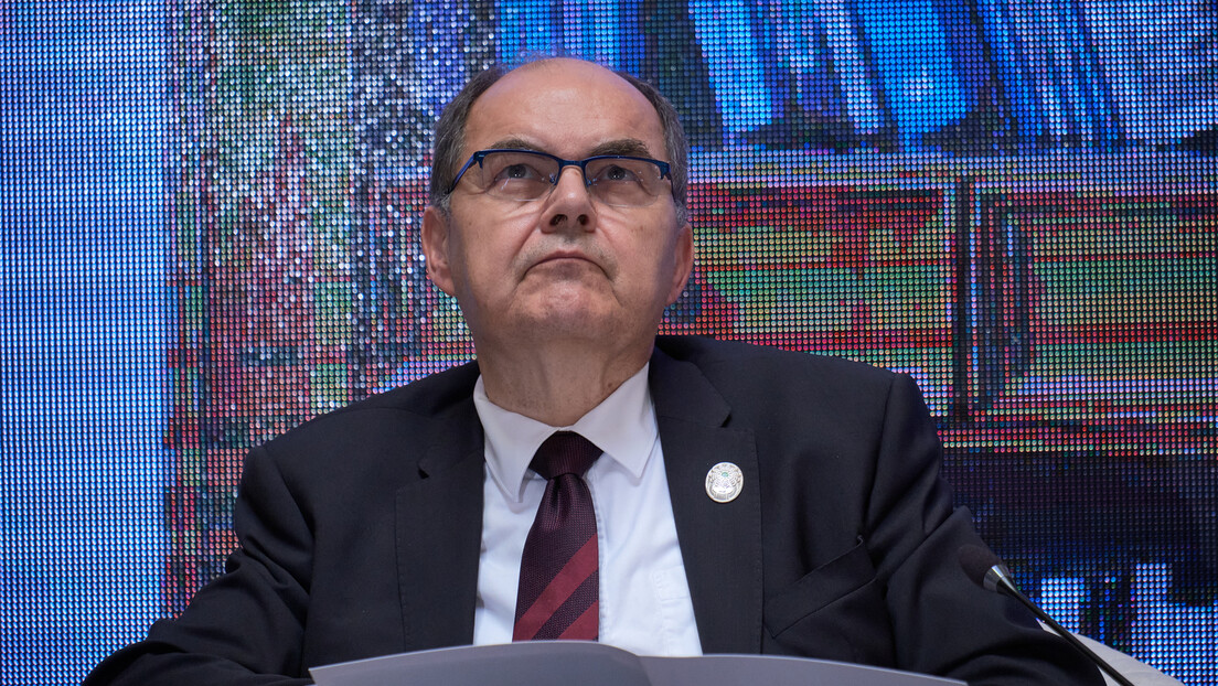 Отишао по памет код Шмита: Шта Лагумџија ради у канцеларији ОХР-а