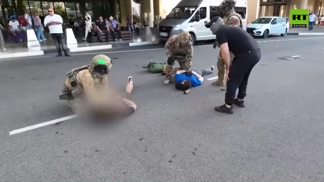 Ухапшен терориста на аеродрому у Сочију, врбовао Русе да се боре за Кијев (ВИДЕО)