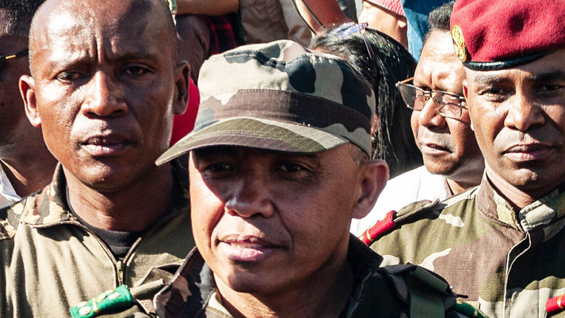 Vojni lider položio zakletvu: Madagaskar ulazi u novu eru, Zapad brinu ruske zastave