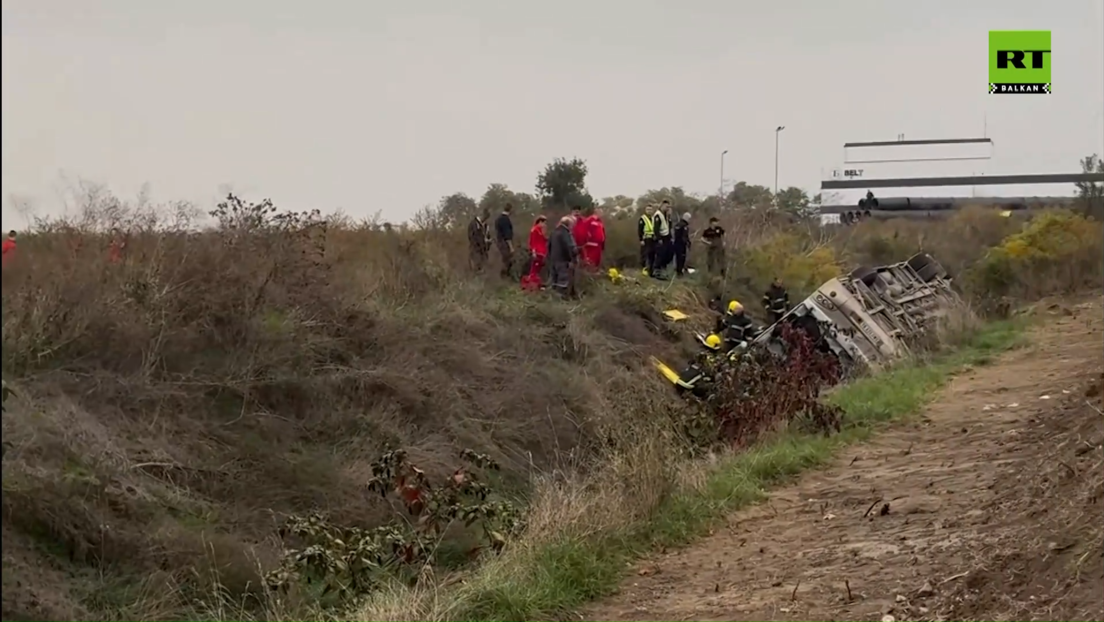 Prevrnuo se autobus kod Sremske Mitrovice: Ima poginulih