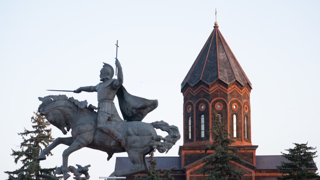 Obračun sa neistomišljenicima: Jermenski opozicionar u pritvoru, optužbe uobičajene - mito, korupcija