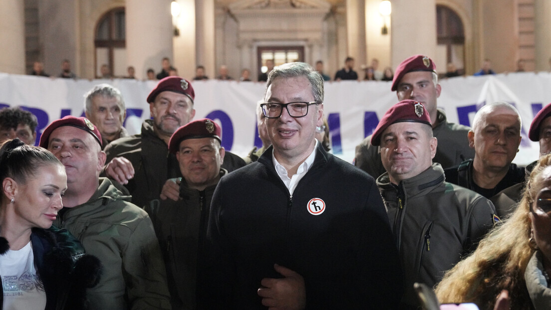 Vučić na skupu podrške ranjenom Milanu Bogdanoviću:  Nijednom nisu rekli žao nam je čoveka