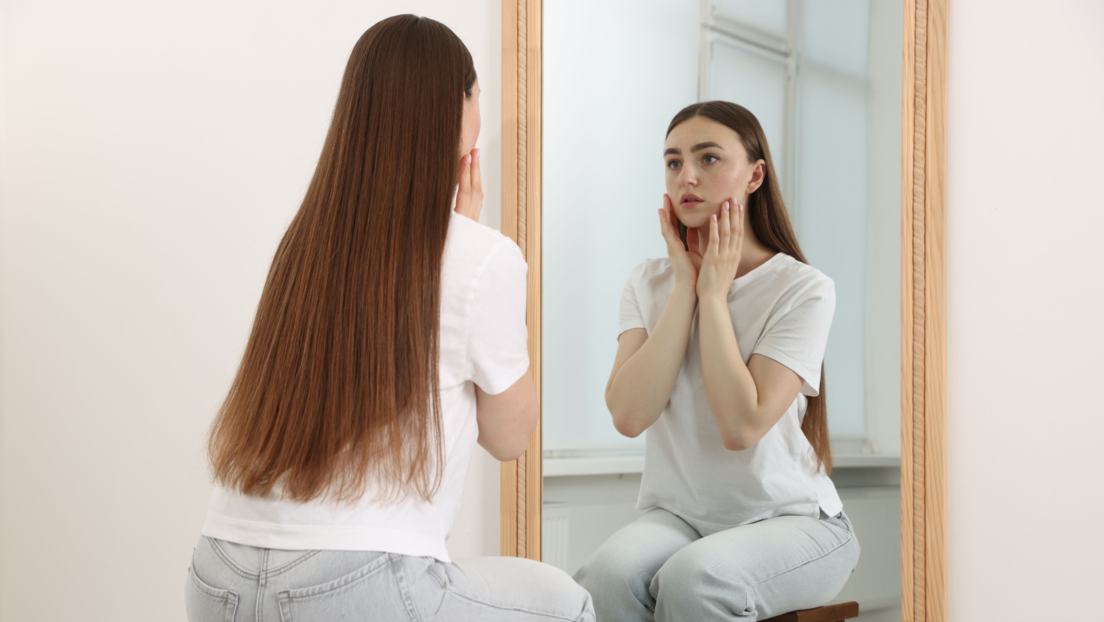 Много раније него што смо мислили: Руски стручњак открио са колико година почињемо да старимо