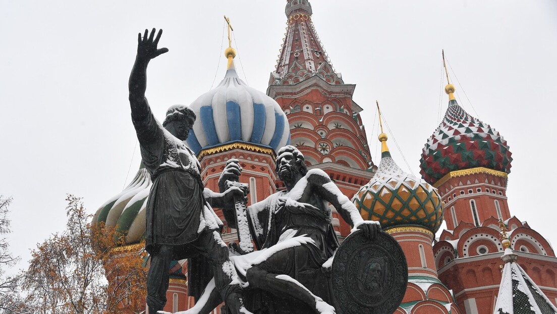 Захарова: Док неки граде нове зидове, Русија наставља да гради мостове