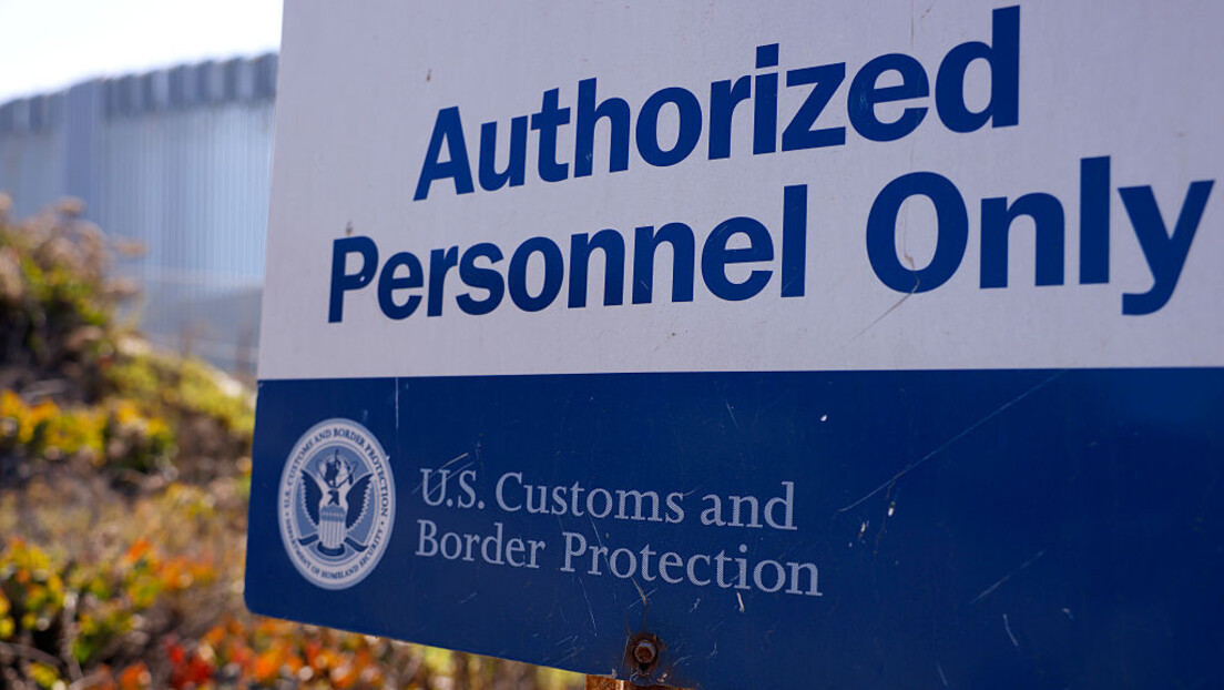 Tramp postavio rekordno nizak limit za prijem izbeglica: Prednost belcima i drugim diskriminisanim