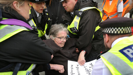 Protesti u Londonu: Gotovo 500 osoba uhapšeno na propalestinskom skupu (VIDEO)
