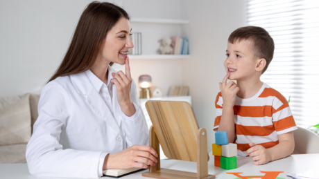 Због ових грешака родитеља деца могу касније проговорити, упозорава руски логопед-дефектолог