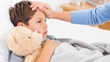 Ruski pedijatar objasnio kada su česte prehlade kod dece norma, a kada - razlog za brigu