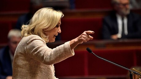 Le Pen: Pred Makronom dva puta – ostavka ili raspuštanje parlamenta