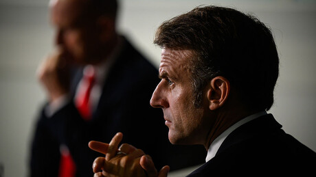 Beg sa broda koji tone: Može li Makron da zaustavi raspad Francuske i svoje karijere