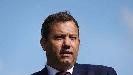 Немачка гори, а министар финансија се чешља: Тражи фотографа и сниматеља за 600.000 евра