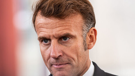 Макрон опет умислио да је Наполеон: Прети Русији, упркос историјском искуству