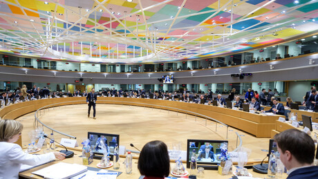 Zemlje EU zatvaraju vrata migrantima: Bolje da damo pare nego da ih prihvatimo