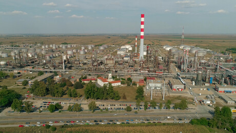 "Novosti" tvrde: Srbija ponudila Rusima da kupi NIS