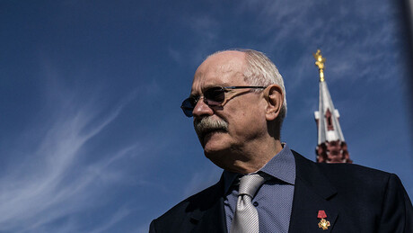 Putin odlikovao Nikitu Mihalkova: Za rođendan orden od predsednika