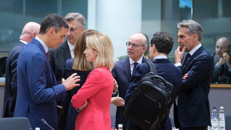 Мирошник: ЕУ покушава да врати Вашингтон на Бајденов колосек