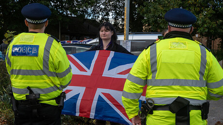 Илон Маск: Грађански рат у Британији је неизбежан