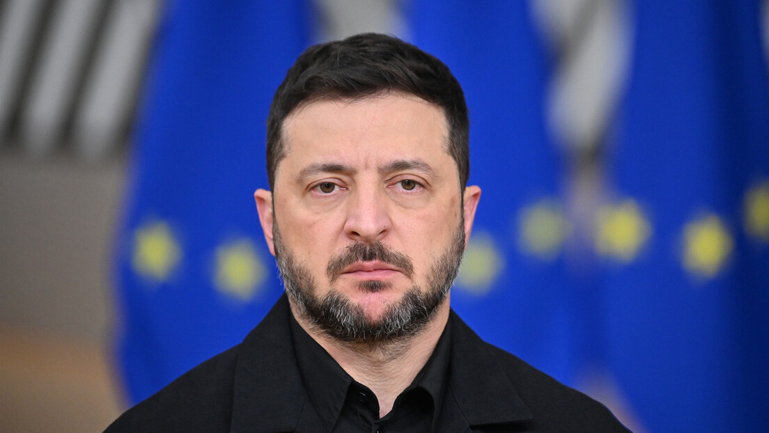 Bivši premijer Ukrajine: Zelenski vodi zemlju u propast