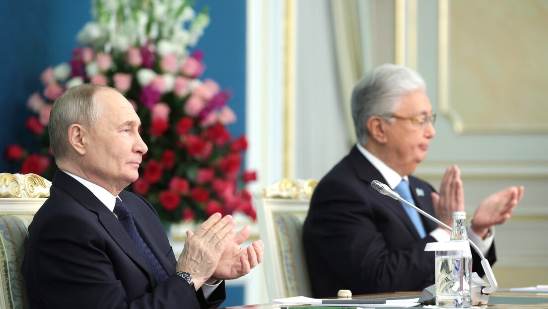 Путин на састанку са Токајевом: Званичне посете имају велики значај за односе две државе