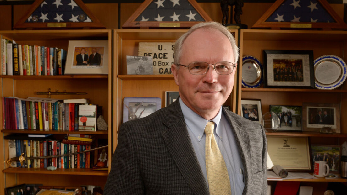 Хилов последњи чин у Хагу: Од ручка са терористима у Јунику до клупе за Тачијеве сведоке