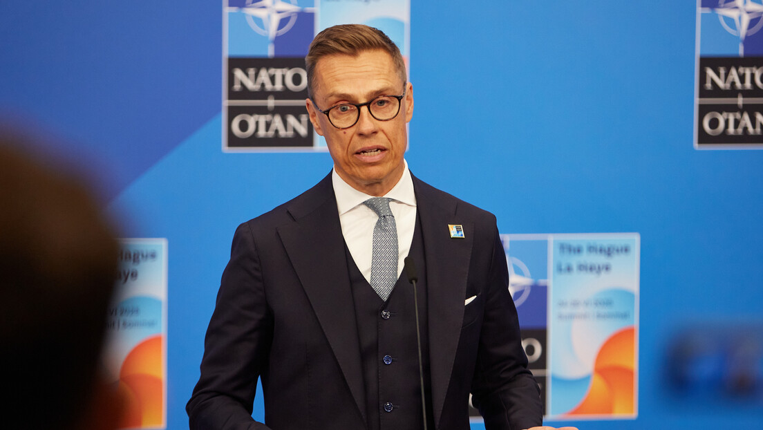 Стуб: Лавров је једини који зна све међународне споразуме на свету до најситнијих детаља