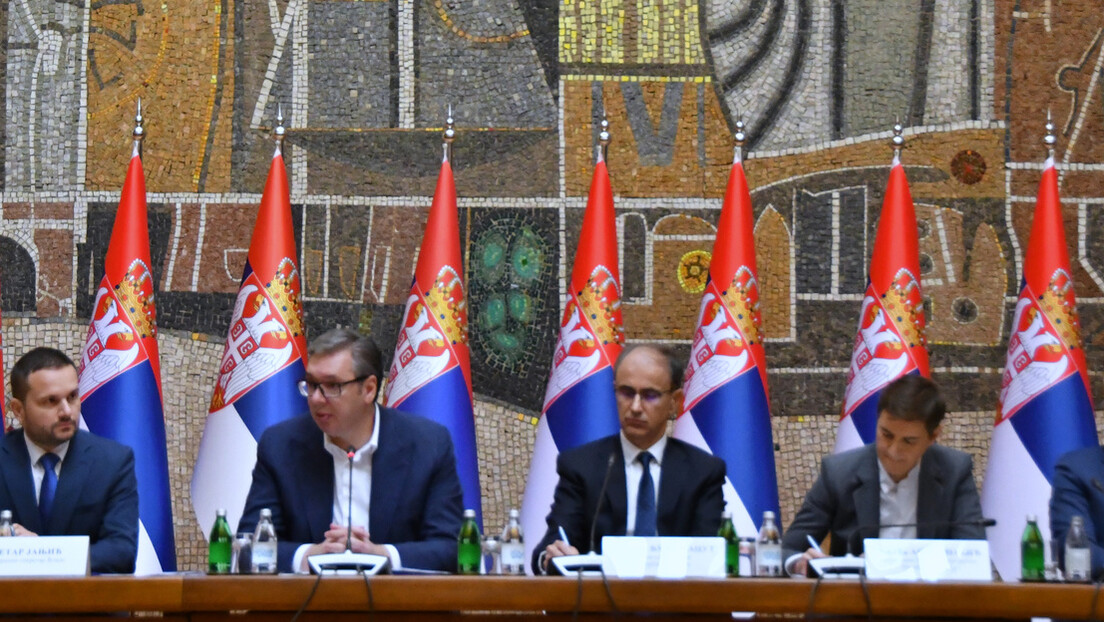 Вучић на седници Владе о НИС-у: Желим да на сваки начин избегнемо национализацију