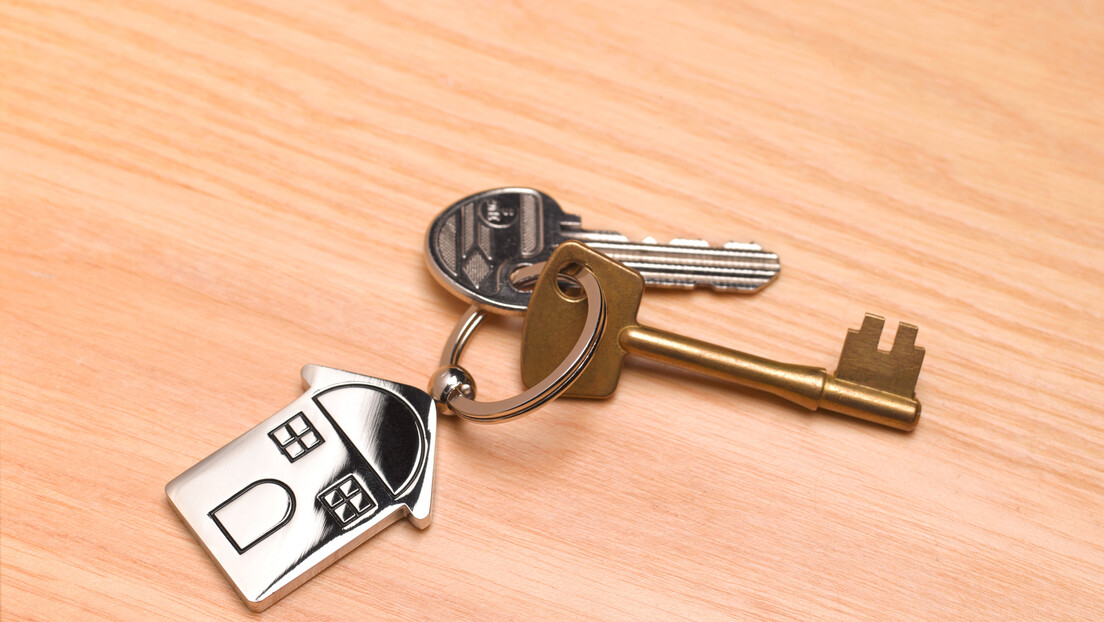 На прагу четврте деценије: Зашто се млади у Србији касно осамостаљују