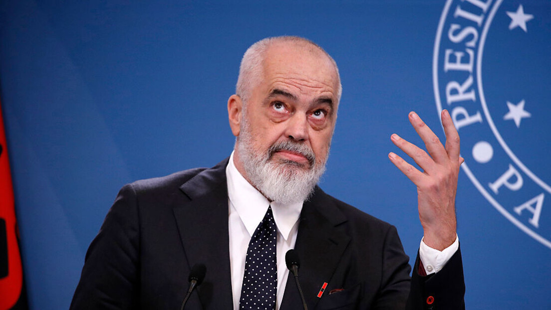 Рама о криминалу: Италијани су Албанци у "Версаће" оделу