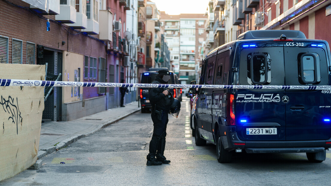 Терористички напад у Мадриду: Нападач ножем повредио три особе, полиција га убила