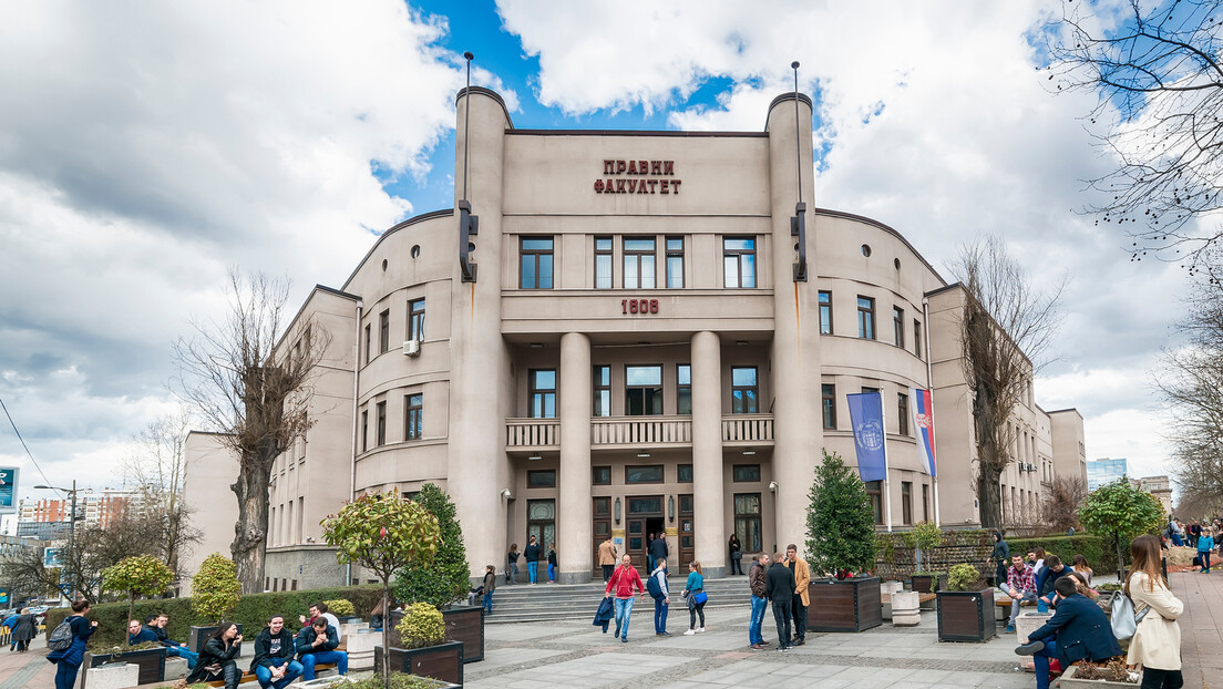 Министарство: Настављена исплата за покриће од 50 одсто за школарине самофинансирајућим студентима