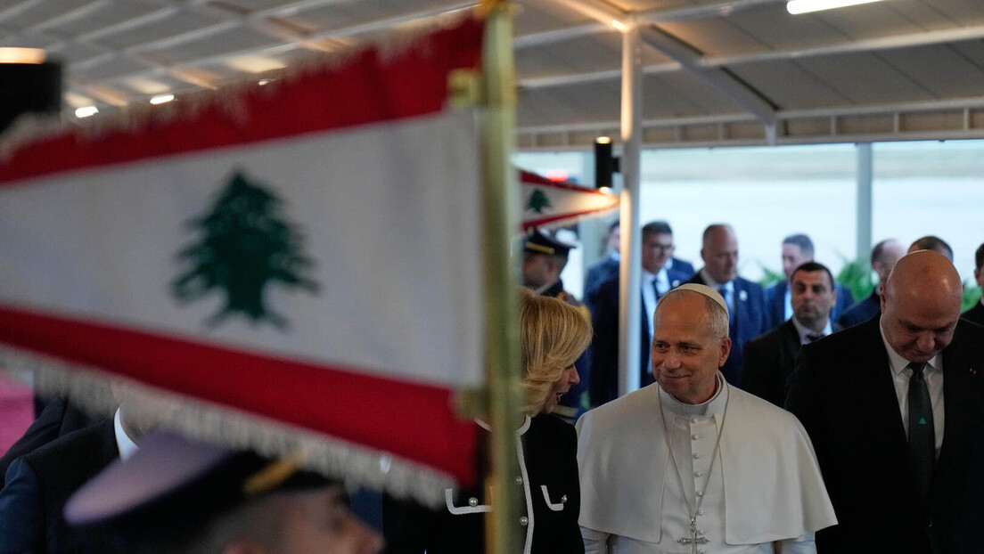 Папа Лав Четрнаести стигао у Либан: Очекује се да упути апел за мир