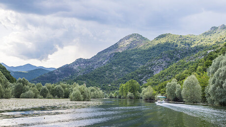 Албанци напали црногорске чуваре на Скадарском језеру