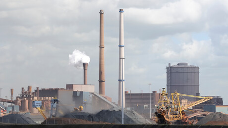 Српска привреда у процепу између ЕУ и домаћих пореза: Кога ће највише погодити карбонске таксе