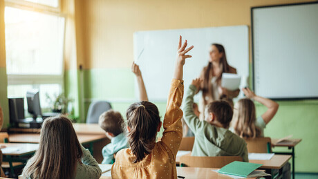 Јануарско повећање плате у јавном сектору: Колике ће бити зараде наставника и лекара?