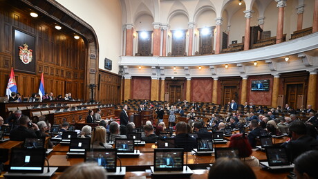 Посланици наставили рад: Питања министрима, па о бирачком списку и Генералштабу по амандманима