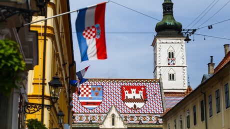 Hrvati ne prestaju sa ustaštvom: Maskirana lica upala na srpsku izložbu i u Zagrebu