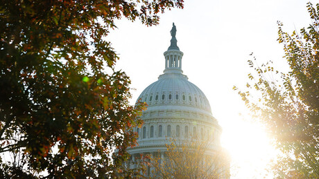 Сенат САД постигао договор о привременом финансирању: Корак ка отварању владе