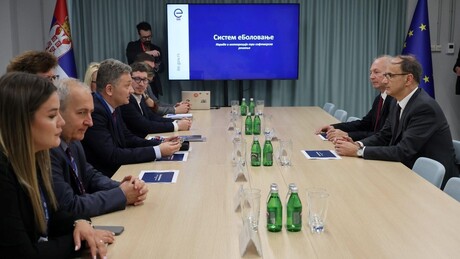 Од 1. јануара једноставније процедуре за боловања: Мање папирологије, али и одлазака на шалтере