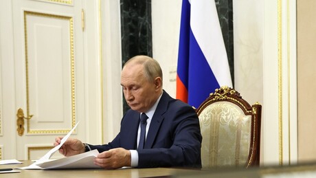 Путин увео доживотну казну затвора за навођење деце на тероризам