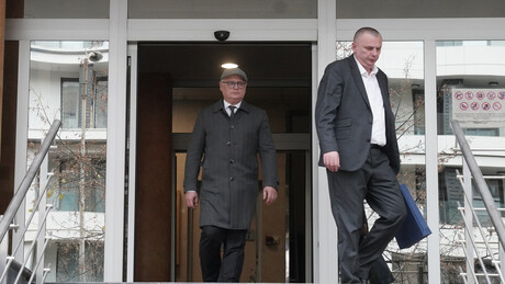 Vesić izneo odbranu, odbio da odgovara na pitanja tužioca