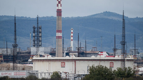 Америчке и санкције и купци: Ко све жели имовину руског "Лукоила"