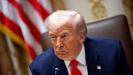 Трамп потписао закон о објављивању Епстинових досијеа