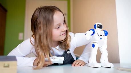 Не купујте деци АИ играчке за празнике - стручњаци објашњавају зашто могу бити ризичне