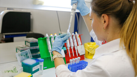 Министарство здравља Русије одобрило употребу вакцине за лечење меланома